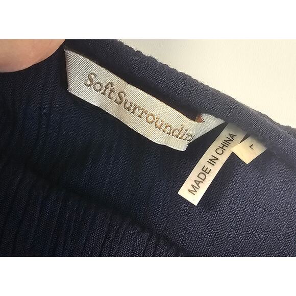 Soft surroundings crinkle rayon romper sz L navy blue elastic waist comfort flaw - Picture 6 of 9
